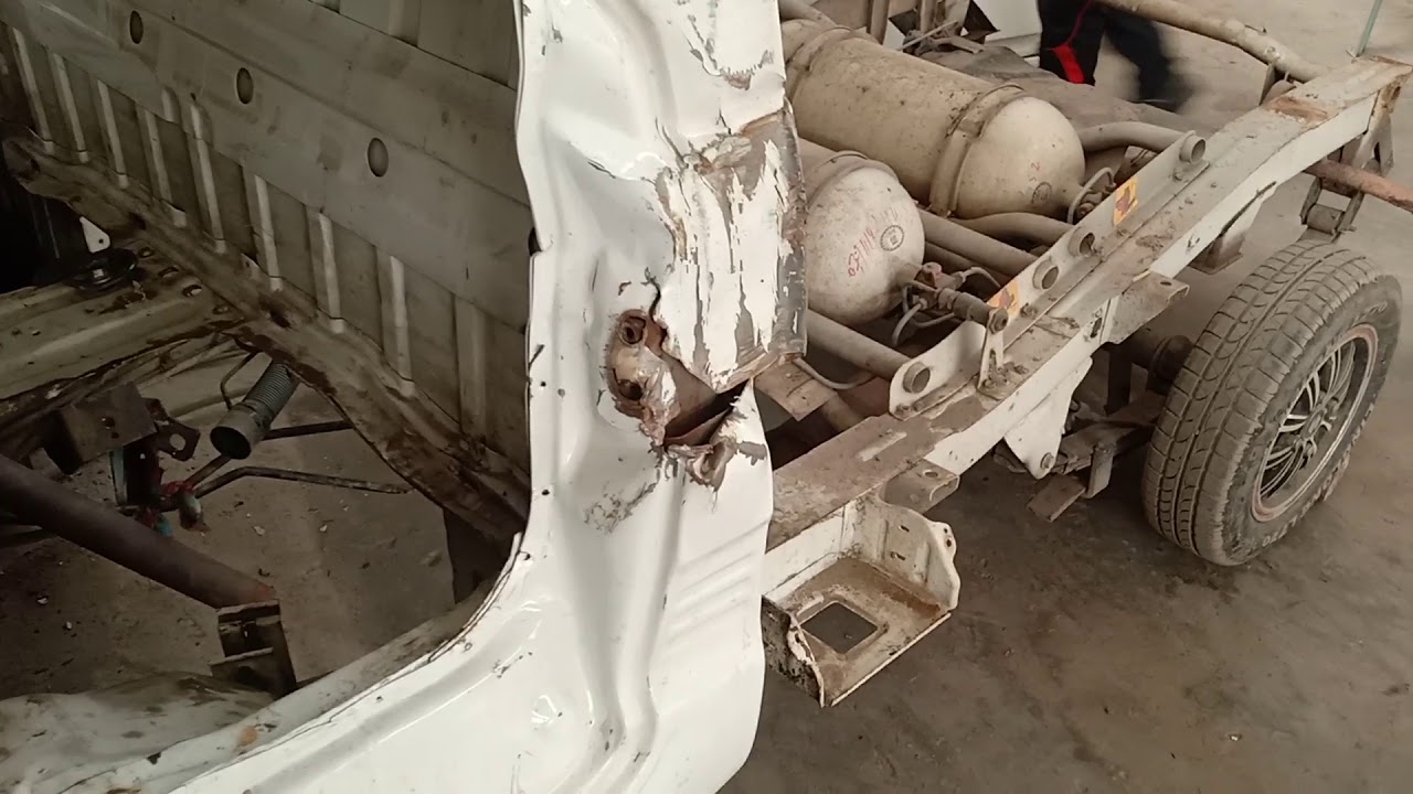Suzuki Pickup Restoration | Workshop Visit | The Ravi Motors