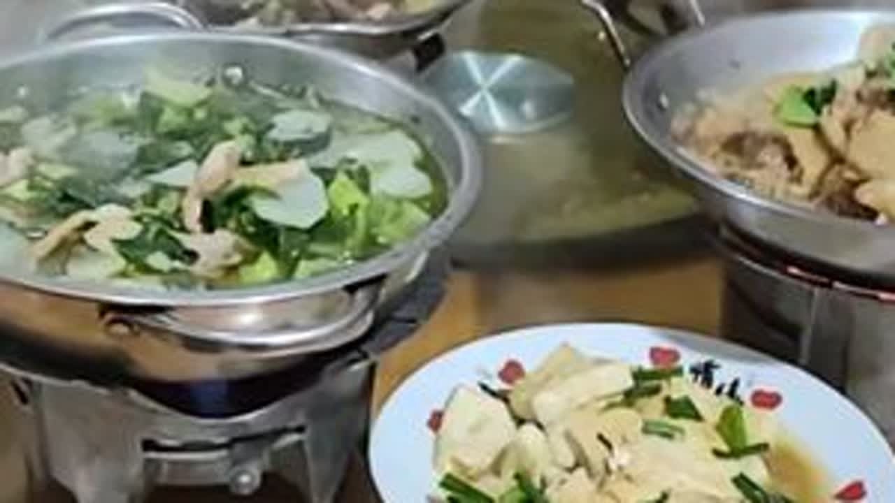农村过大年，气氛才到位，常德钵钵菜也要安排到位