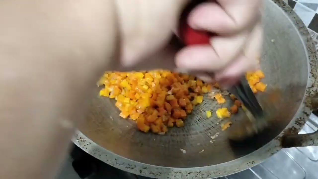 BIKIN RISOL ROGUT LAGI UNTUK MENU TAKJIL DIMESJID
