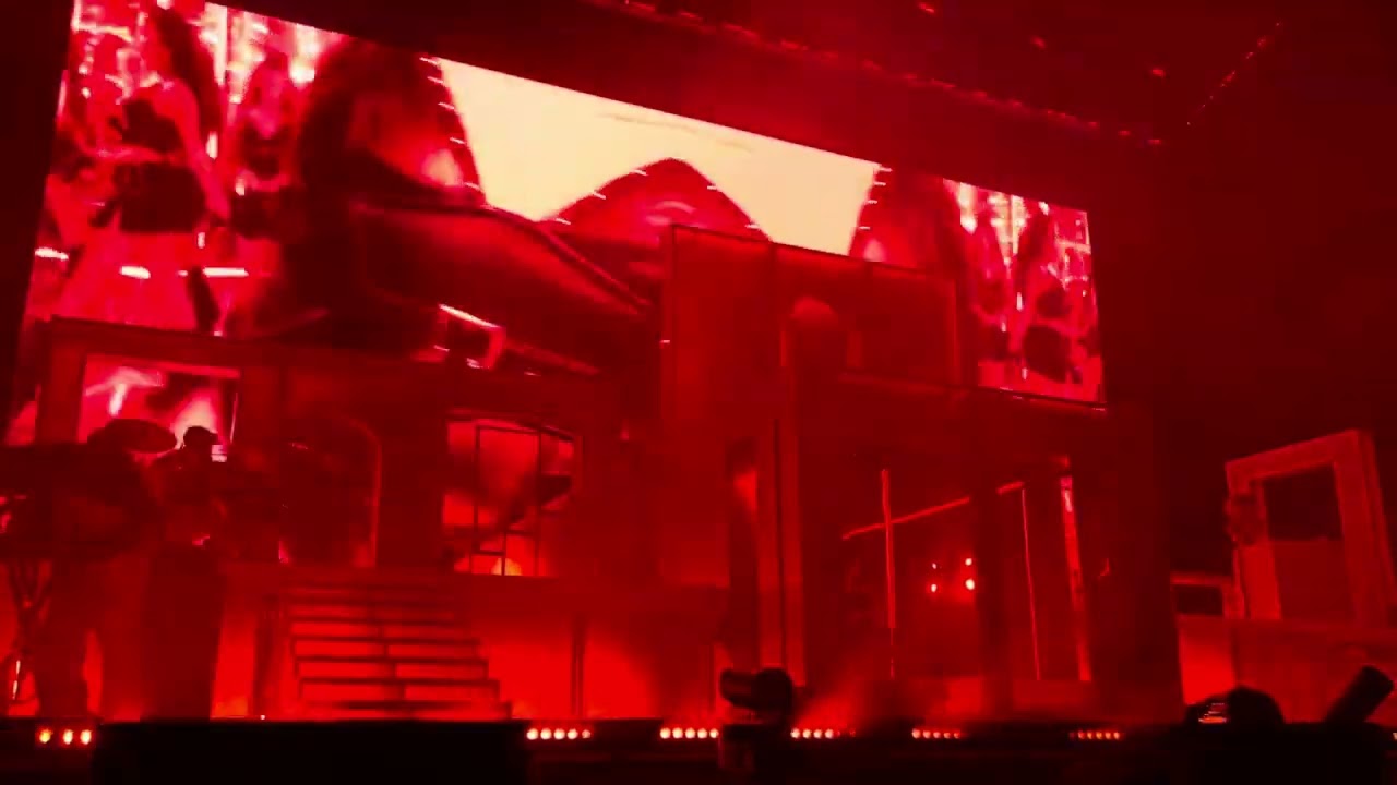Becky G - “Cuando Te Besé” live Ontario 2024