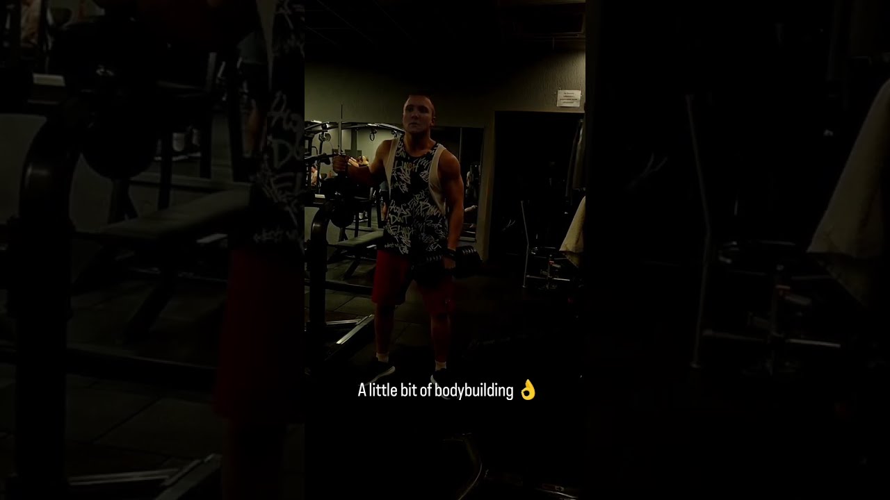 Lateral raises with dumbbell 30 kg's 