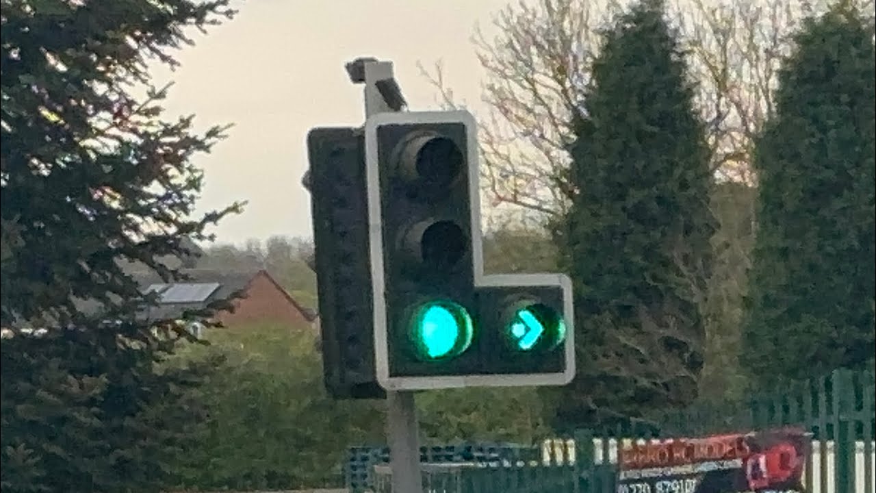 2771 Church Lane and Cemetery Road and Silverdale Road Puffin Crossing Siemens LED B5044 and B5368