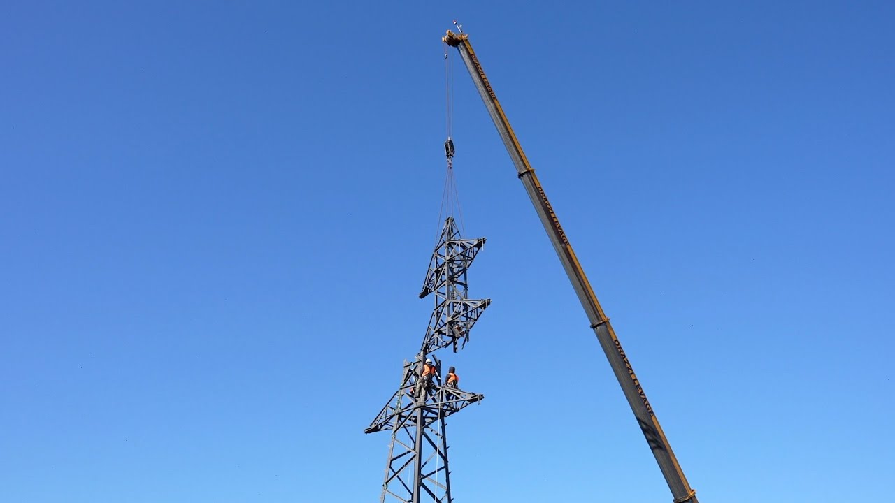 Chantier d'enfouissement des lignes HTB en région ajaccienne