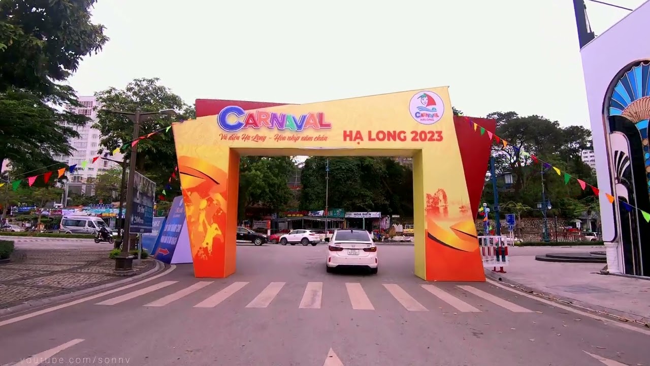 Unveiling Ha Long's Bai Chay: A Drive You Won't Forget! 30-4-2023