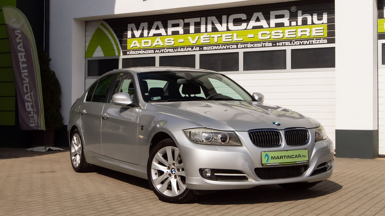BMW 318d SPORT Glacier Silber PRÉMIUM állapot +1.Tulaj+ Vez.Sz.Könyv +3X-s GARANCIA!!