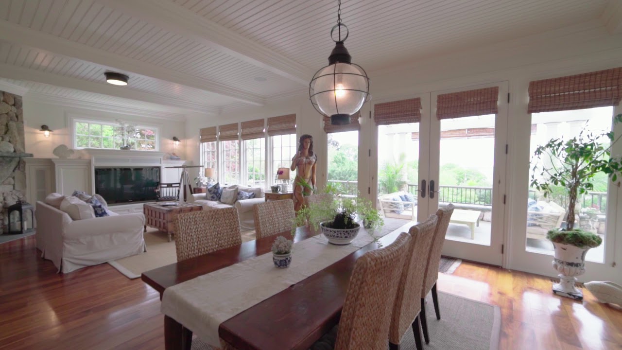 43 Sunset Road, Bristol, RI 02809