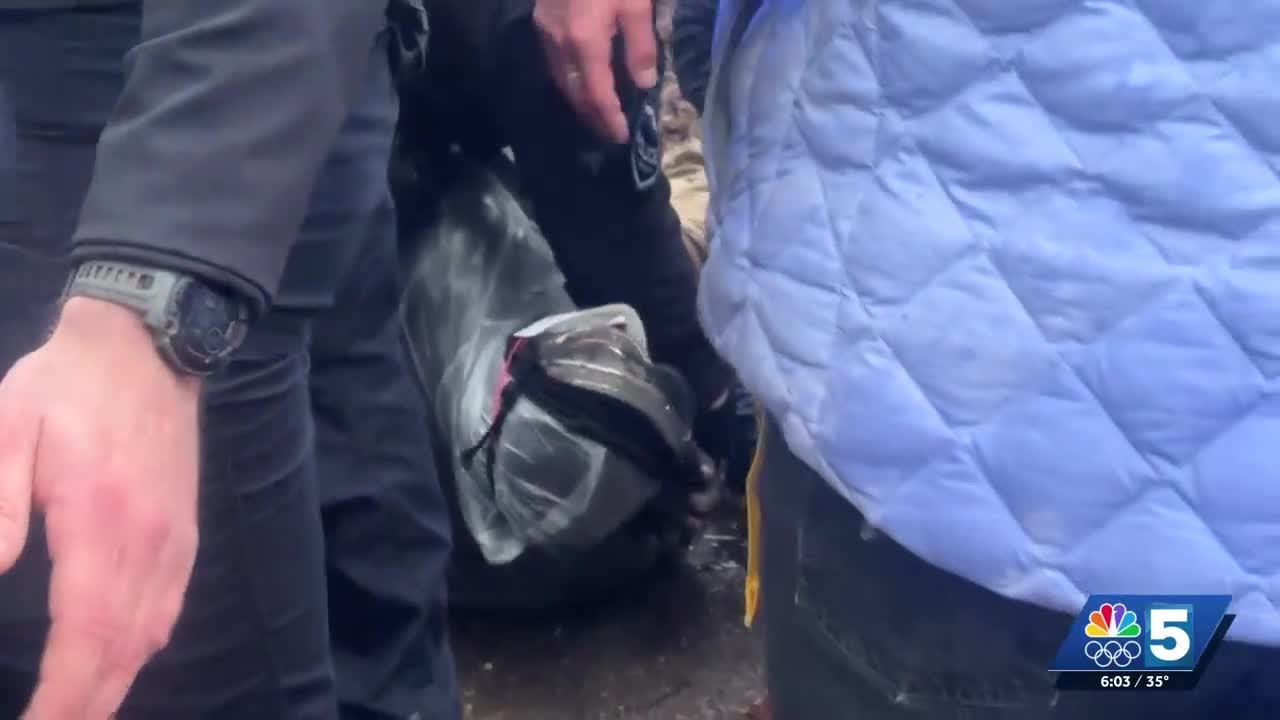 Правозащитная группа считает, что местная полиция сотрудничала с федеральными органами по обеспеч...