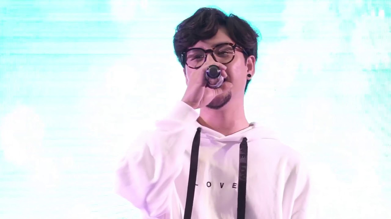 Mini Concert Tomisara @AeonThanksDay Central rayong 04.08.2018