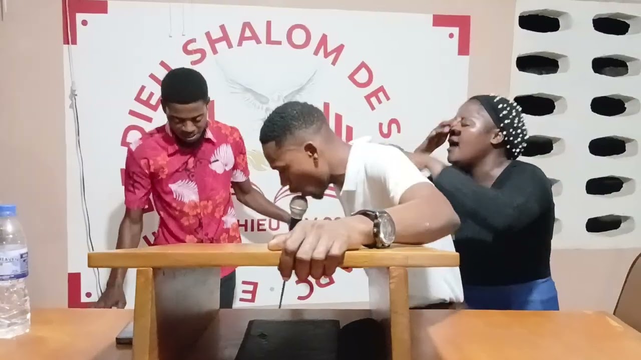 Shalom  Shalom  Adoration  par frère  Amos