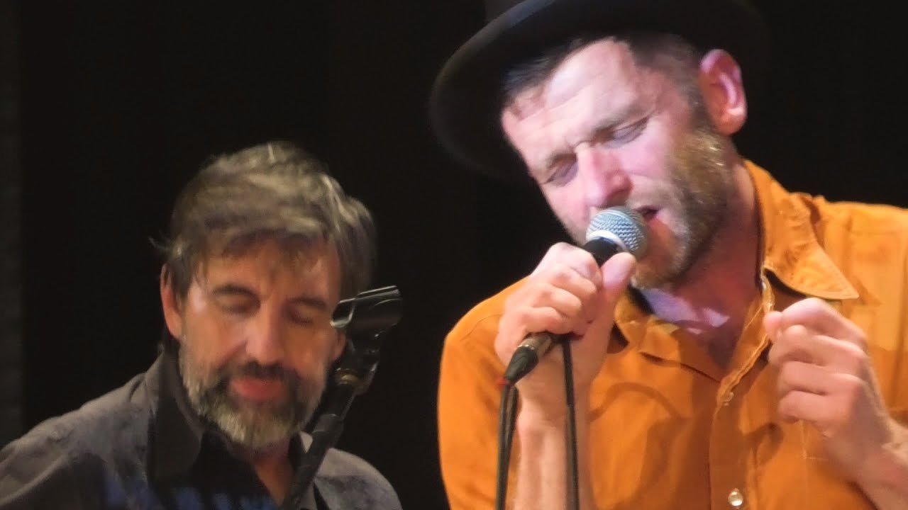 David Ford - HEARTATTACK AND VINE (Tom Waits) live cover