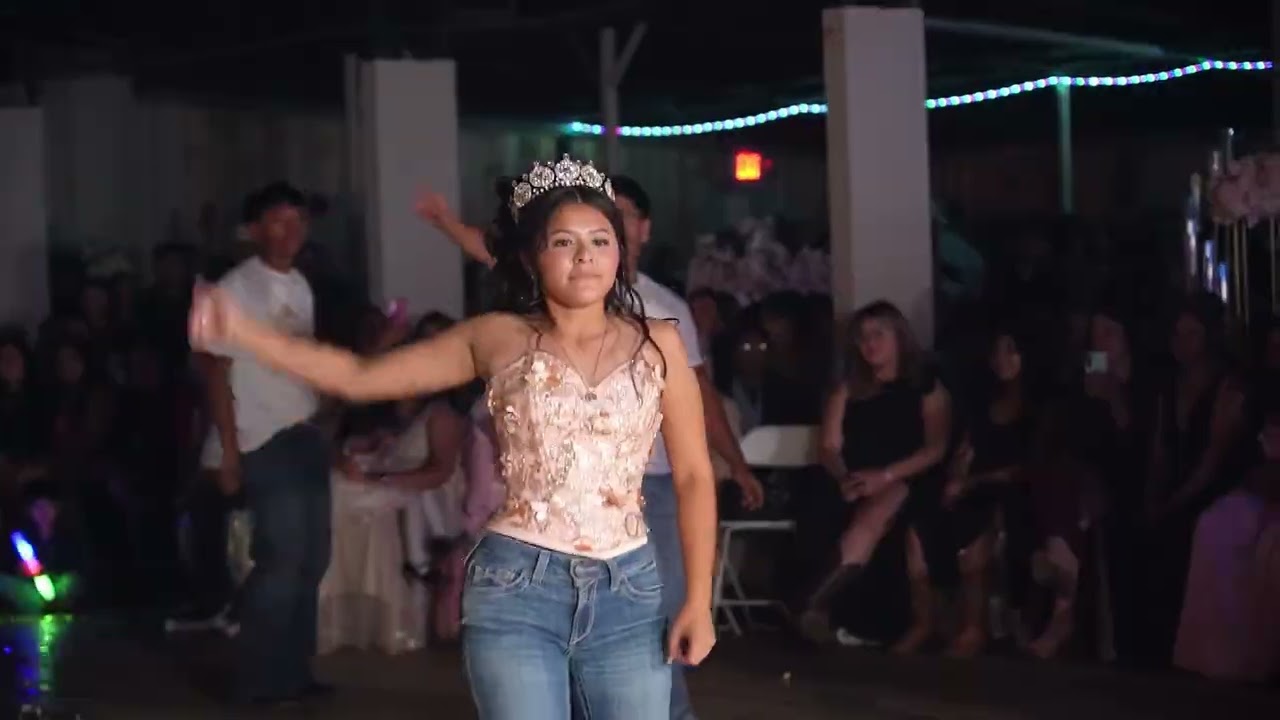 Yaslin Hernandez - Baile Sorpresa