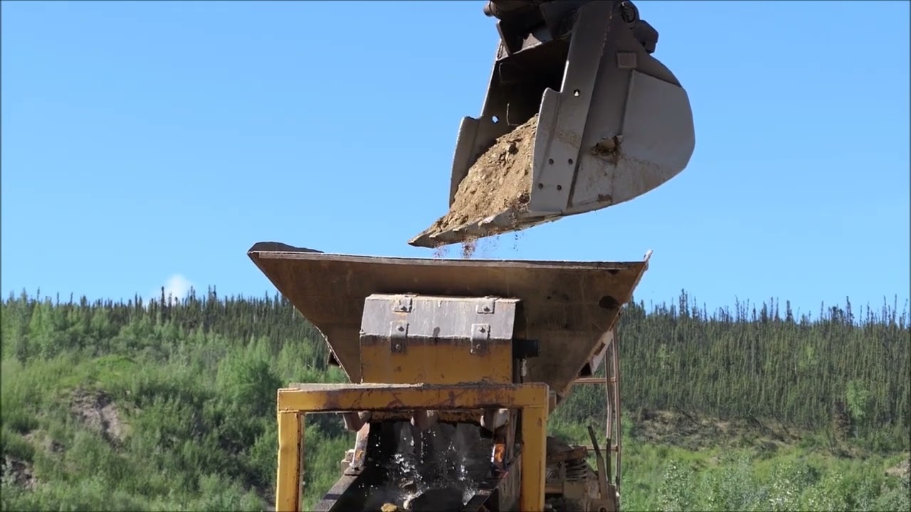 Goldsch&uuml;rfen am Bonanza Creek, Dawson City