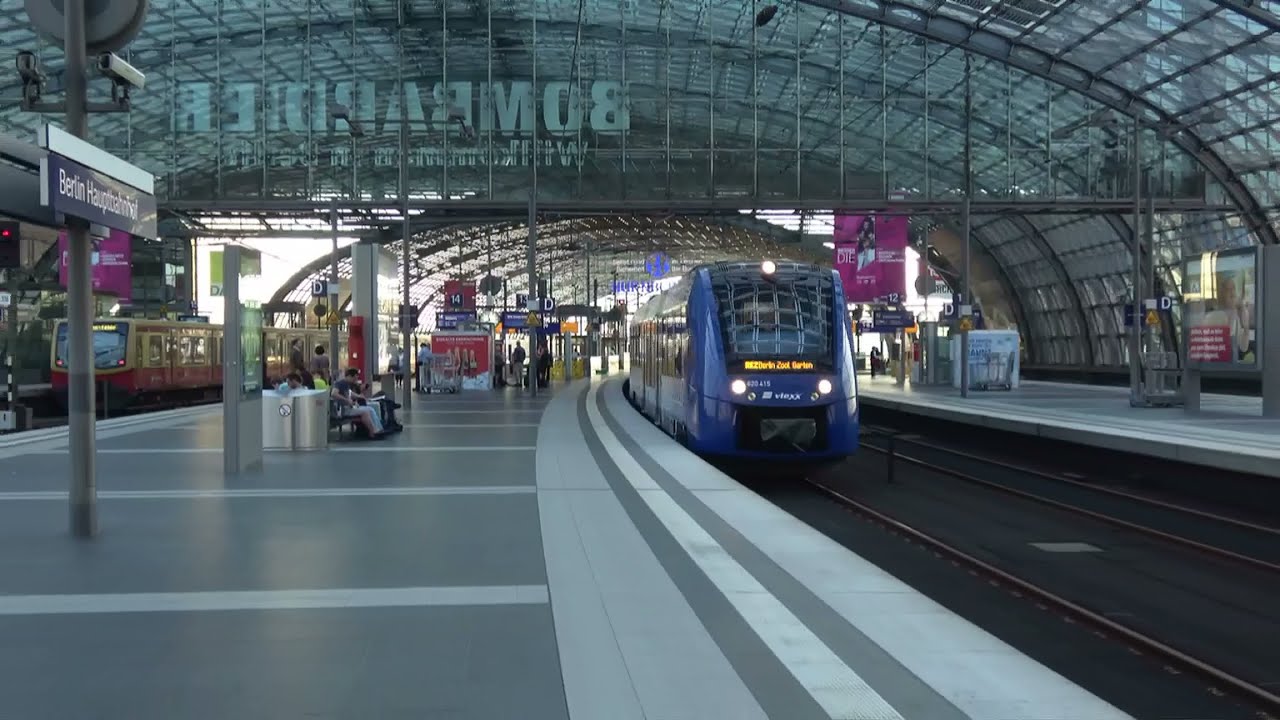 Vlexx Alstom Coradia Lint 81 620 415 / 620 915 op Berlin Hbf | RE2 Berlin Zoologischer Garten