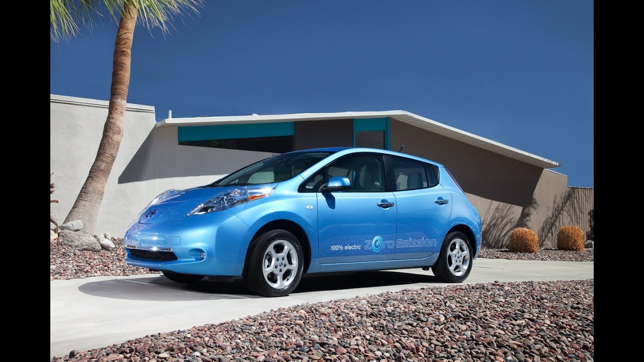2012 Nissan LEAF - Drive Time Review with Steve Hammes | TestDriveNow