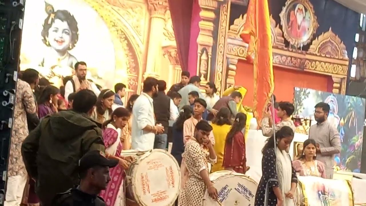 बागेश्वरधाम कथा [भाग नं 1]आज का दिव्य दरवार आरम्भ हो गया है गुरुजी के कर कमलों द्वारा 