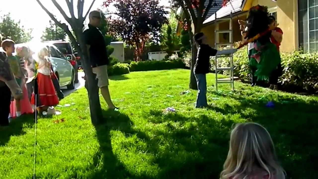 Mia's V. Birthday Party Age 7 Part 1-2012