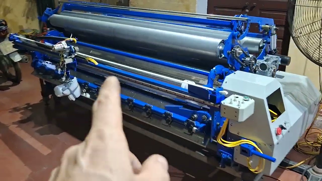 M&aacute;y trải vải tự chế .khổ vải 220cm