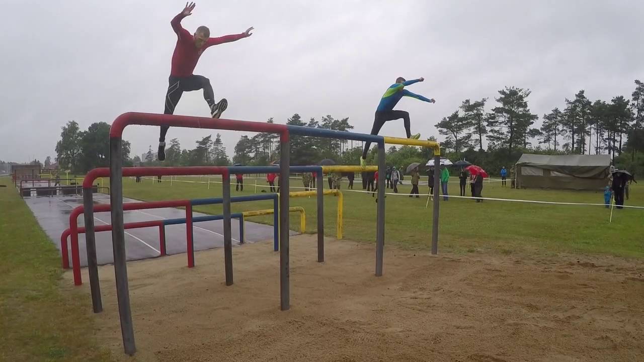 OBSTACLE RUN