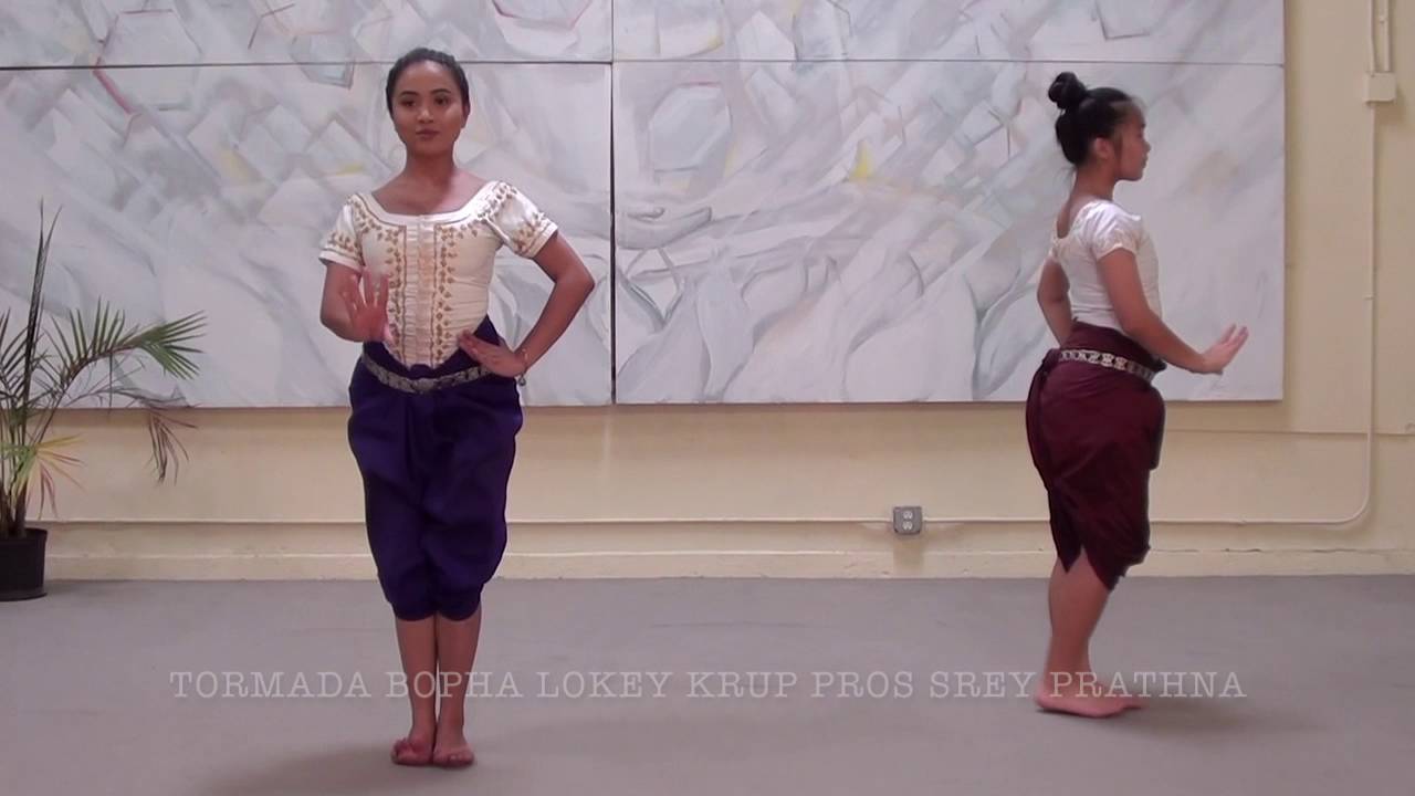 Khmer Arts Academy - Bopha Lokey