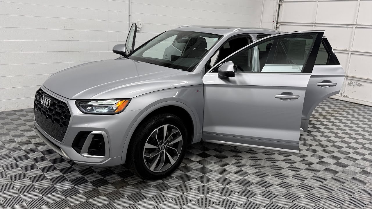 2023 Audi Q5 Premium Plus S-Line (Byron Center Motors)