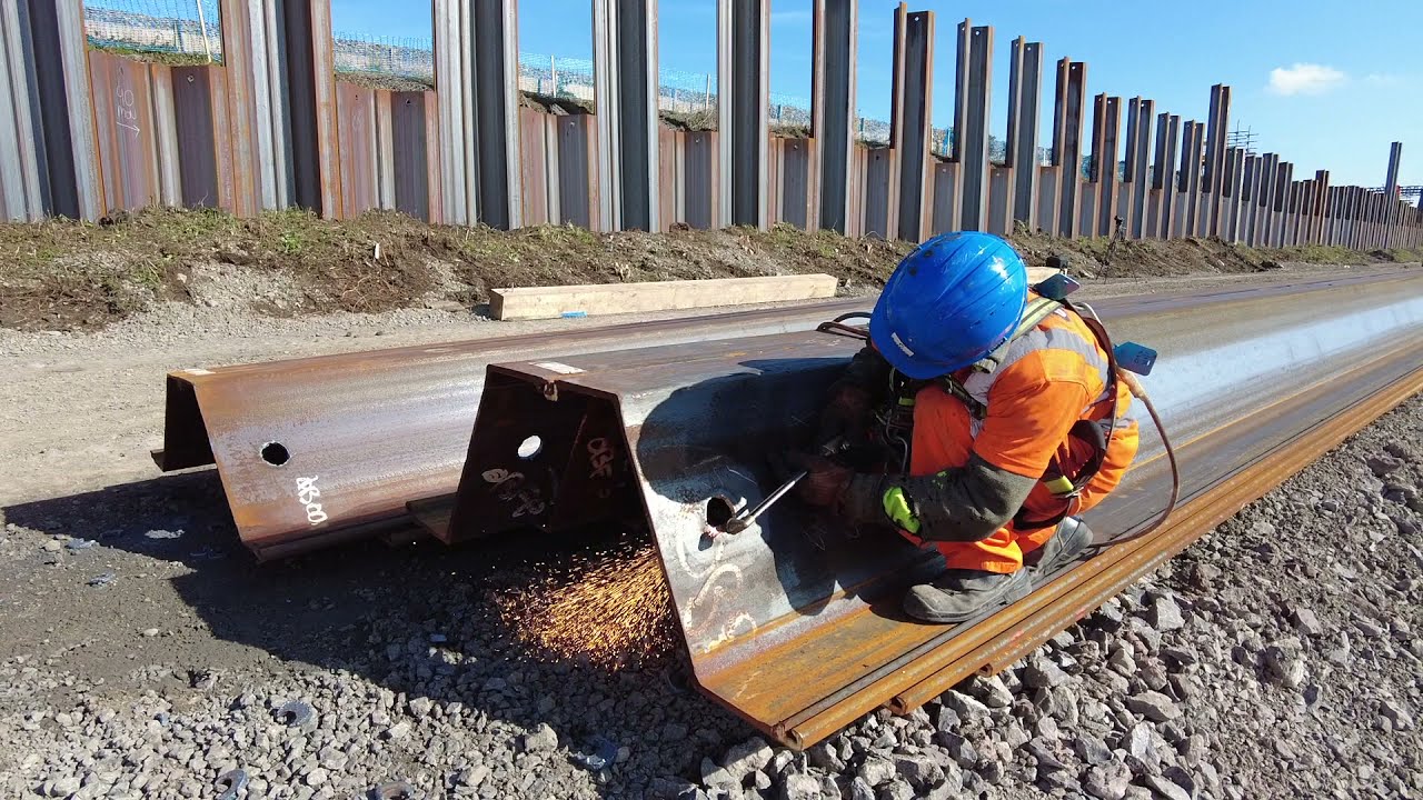 Sheet Piling (UK) Ltd - King Sheet Pile Wall Infrastructure Stabilisation Scheme.