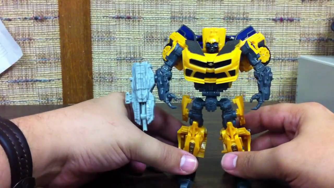 DOTM Deluxe NITRO BUMBLEBEE