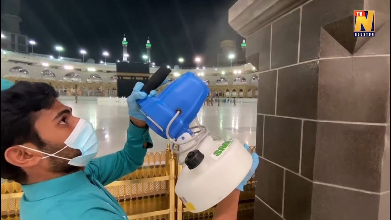 Saudi authorities deep clean Islam's holiest site for Haj