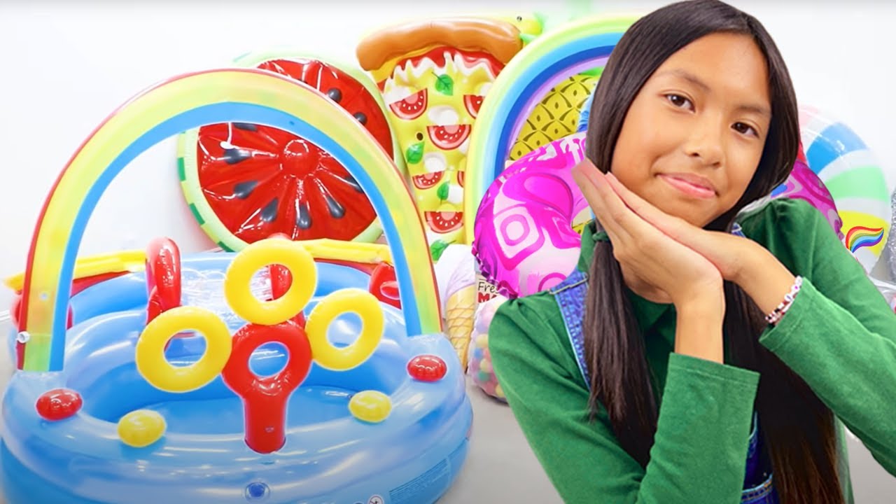Jugar Reto de Piscina con Juguetes Inflables | Aprender y Jugar Con Juguetes y Colores