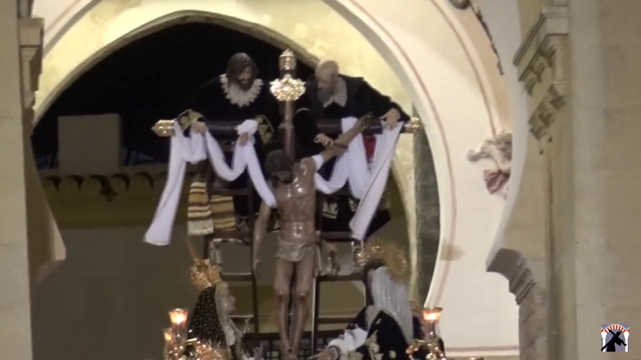 Hermandad del Descendimiento. Puerta del Perd&oacute;n de la Catedral de C&oacute;rdoba. Viernes Santo 2019