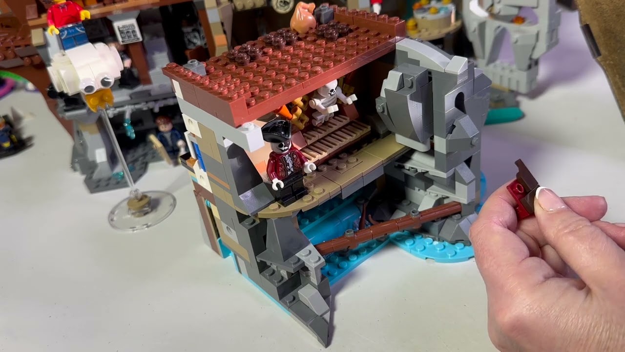 LEGO Ideas 21363 Goonies, пакет 18