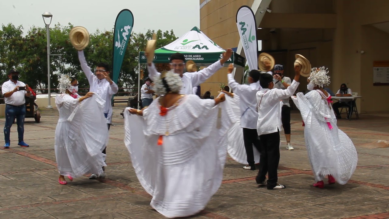 Tamborito - The Traditional Dance of Panama