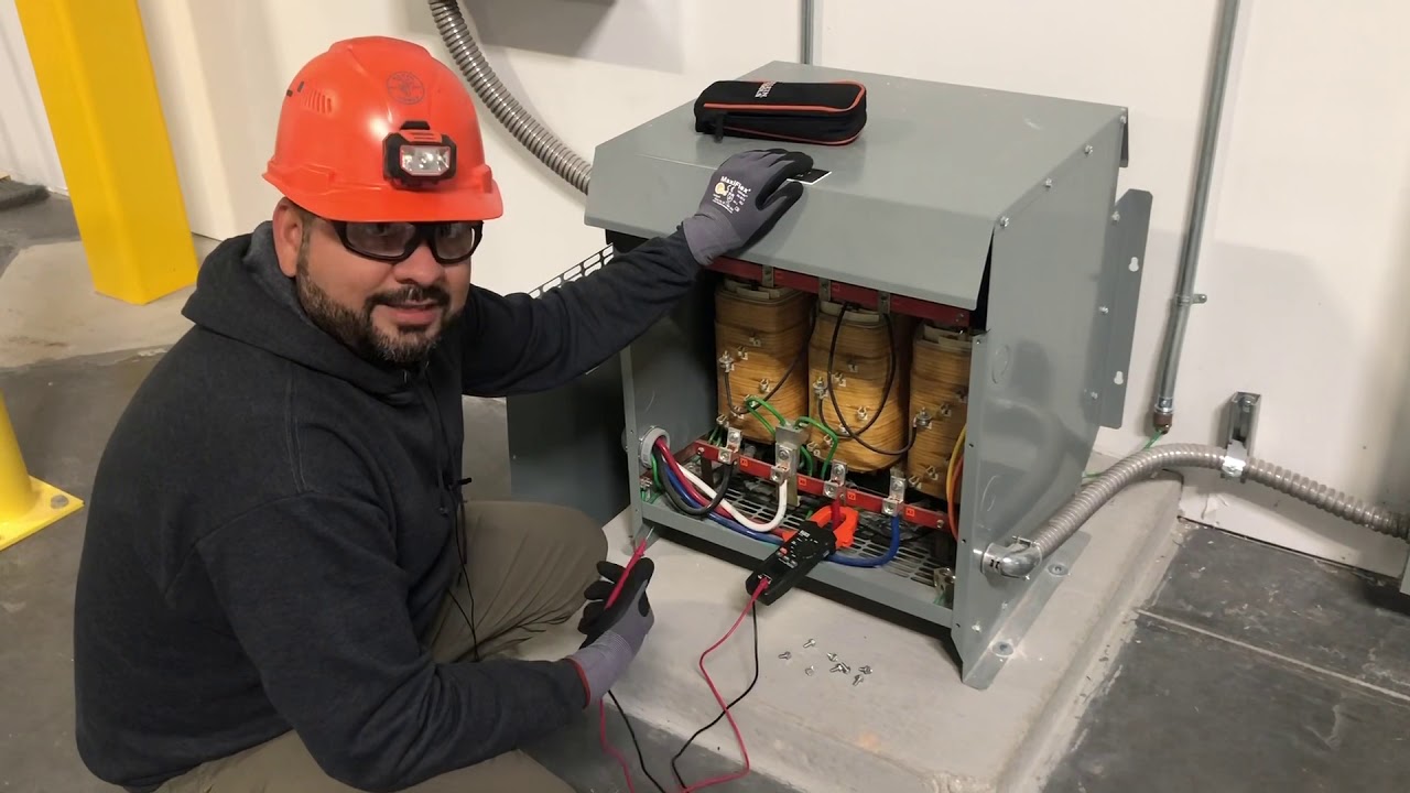 Instalación de Paneles eléctricos 480 y 208 V.