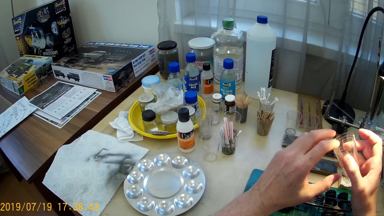 Indul a makettezés - 1. Rész