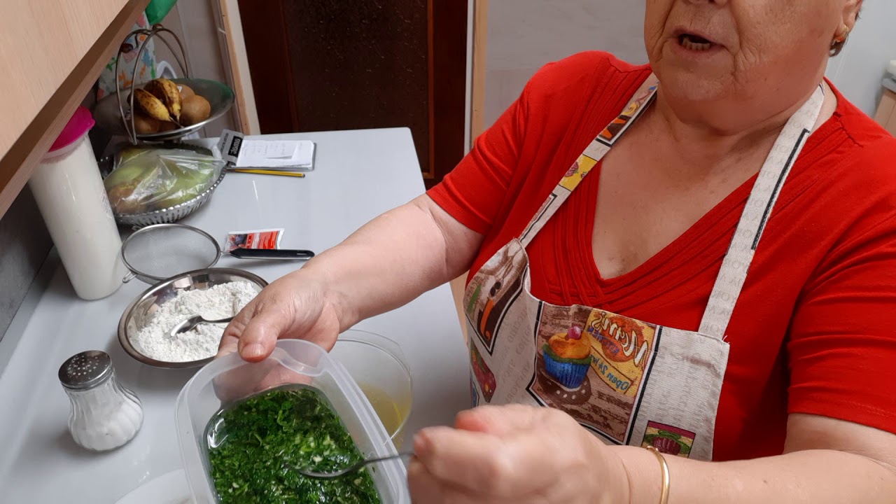 Judías salteadas y buñuelos de bacalao