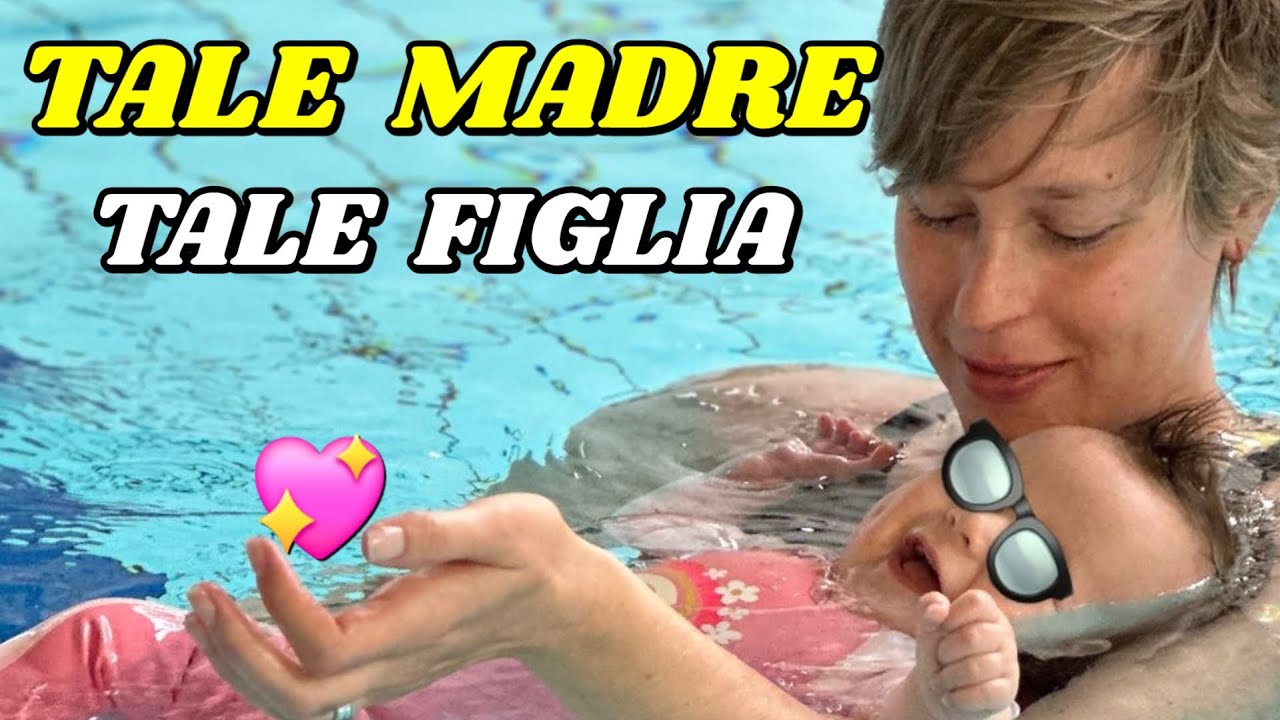 Federica Pellegrini insieme a Matilde la prima volta in piscina insieme