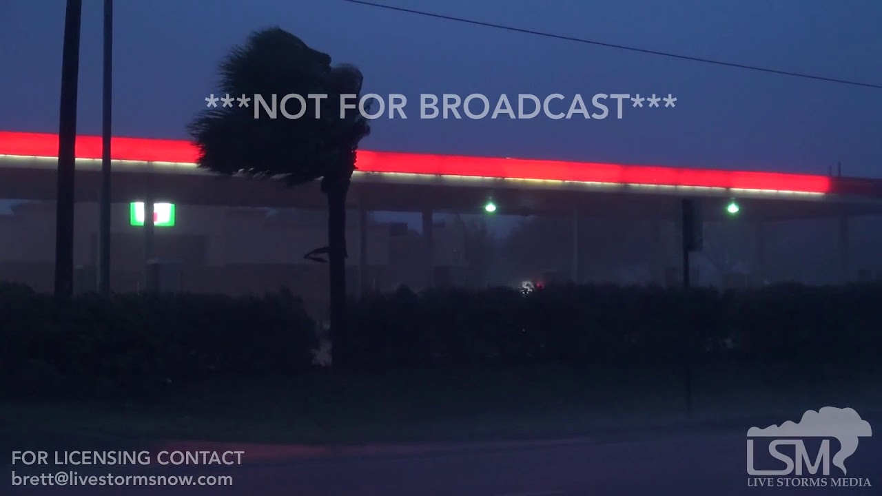 8-25-2017 Hurricane Harvey Eyewall Fulton, Tx roof getting pulled up while powerline arching Extreme