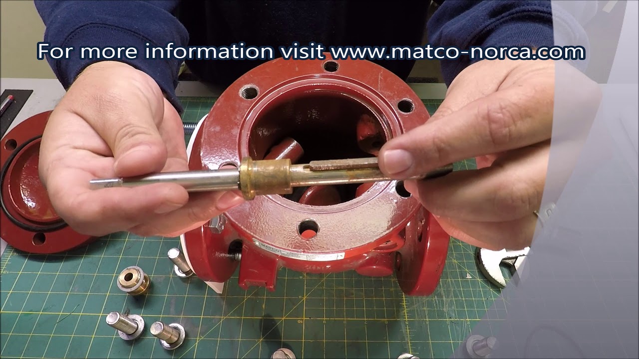 Обратный клапан Matco-Norca 120W/WC &mdash; снятие шарнирного штифта и узла заслонки