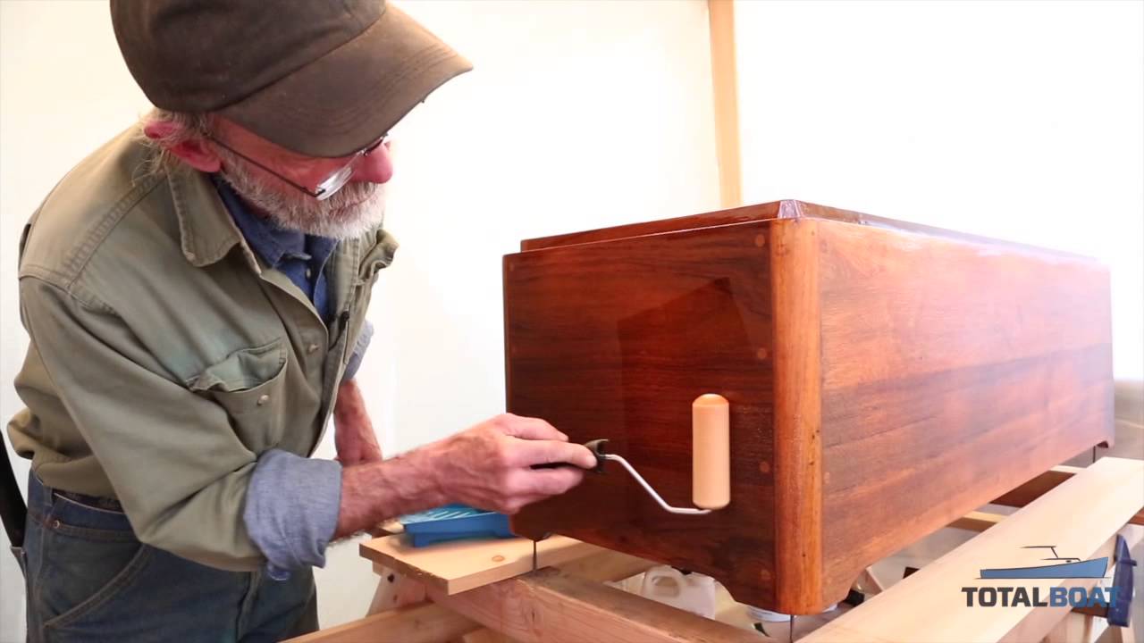 How to Apply Varnish using TotalBoat Gleam Spar Varnish