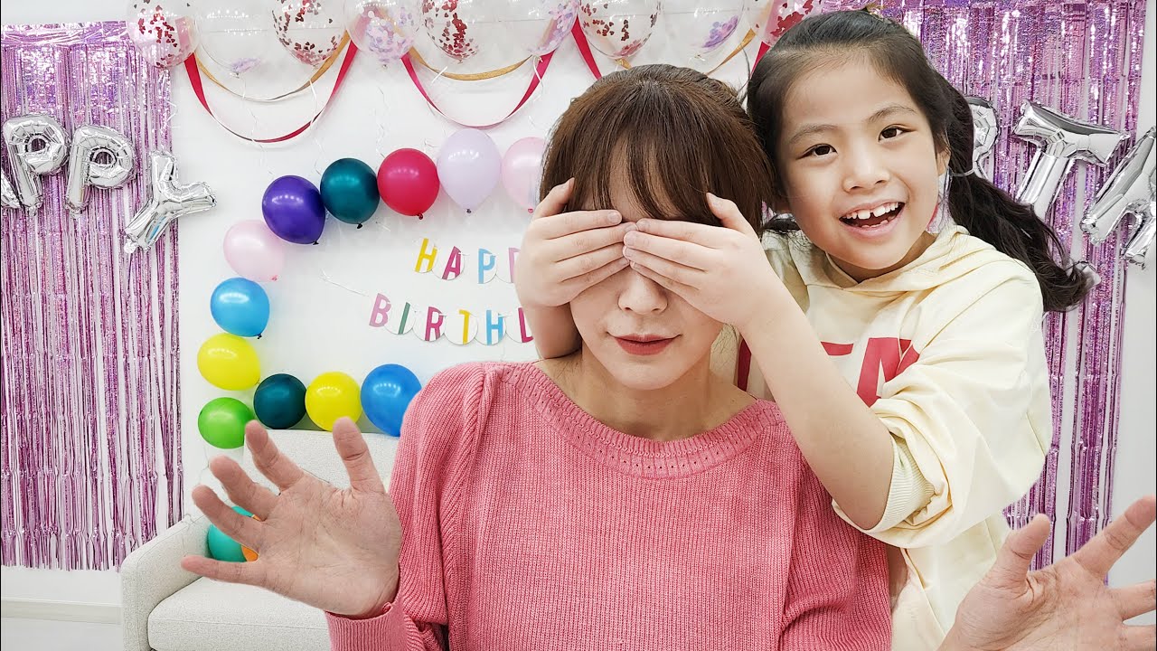 생일 축하해요~~ 서은이의 엄마의 생일파티 준비 선물 케이크 사기 케이크 먹방 Happy Birthday Mom