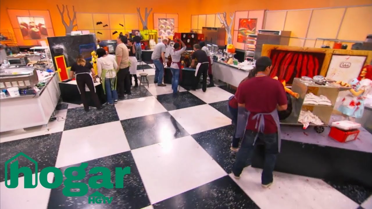 La competencia por preparar un motel embrujado de pastel | Guerras de Halloween | Hogar HGTV
