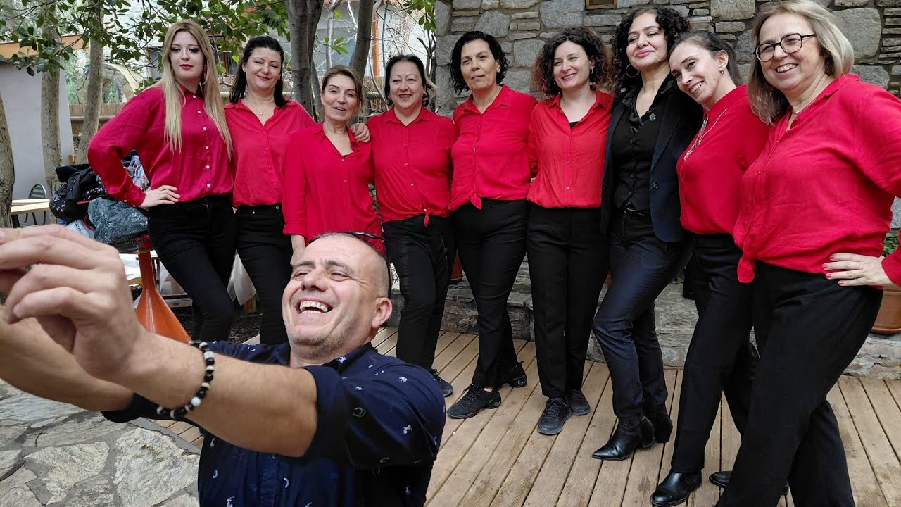 SİRTAKİ GÖSTERİSİ badem çiçeği festivali 