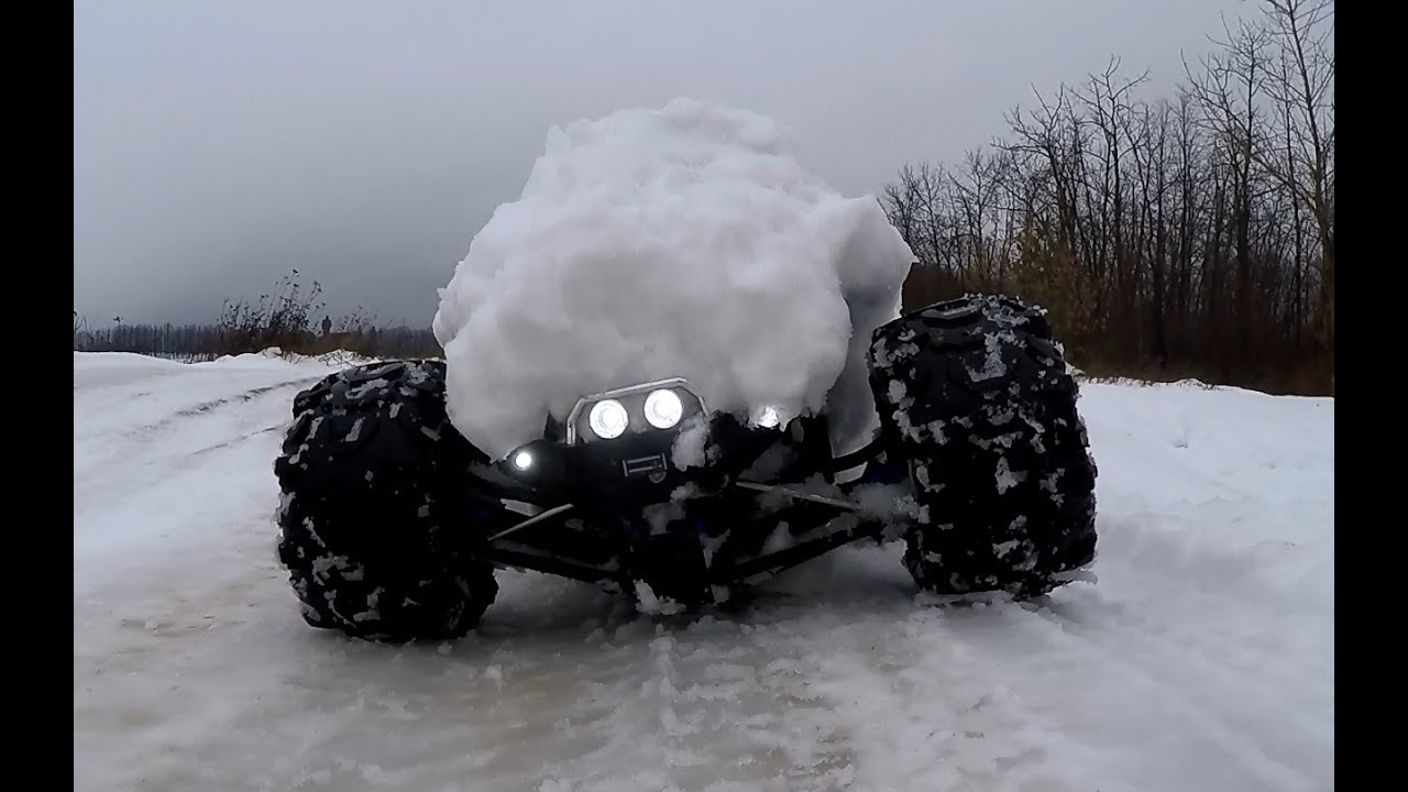 TRAXXAS SUMMIT СНЕГОПЕРЕВОЗЧИК