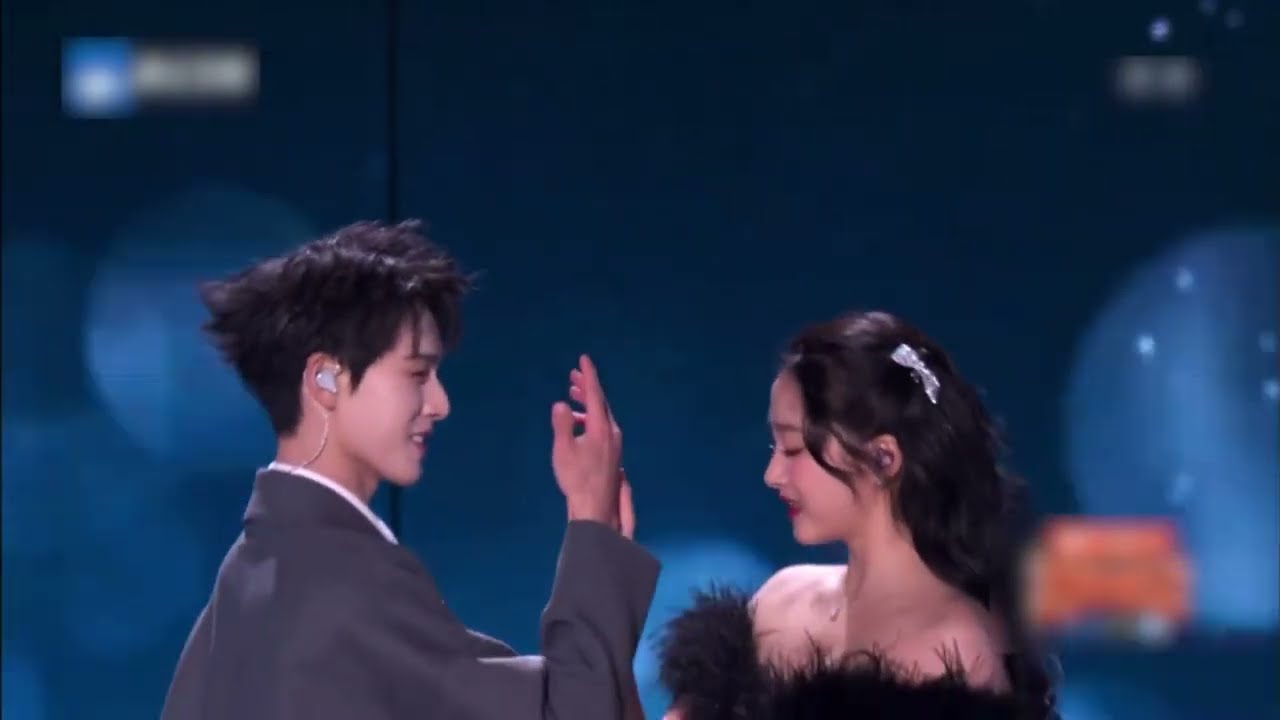 李昀锐、关晓彤《心愿便利贴》迎接耀眼的2026！#李昀锐 #耀眼  #邢武 #liyunrui #chinesedrama #cdrama