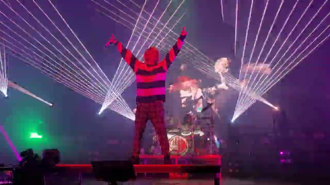 ONE OK ROCK - C.U.R.I.O.S.I.T.Y. @ Laval Place Bell 03/06/2025