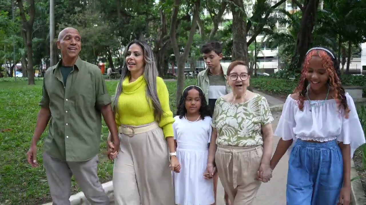 Graças Dou | Hino 597 Harpa Cristã | MARCELE DUARTE FEAT. mãe e filhas