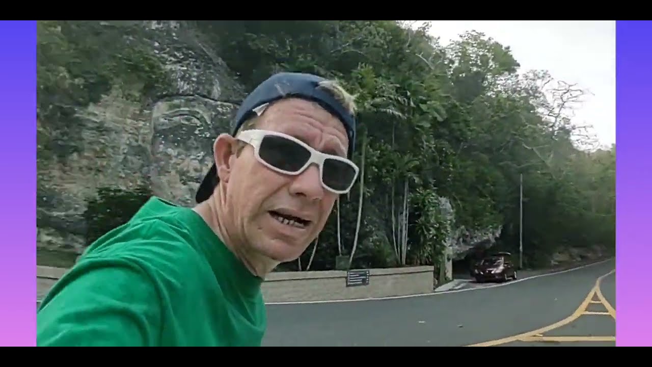 cara del indio y cueva del indio Isabela Puerto Rico cerca de la carr num 2  minutos de Guajataca.