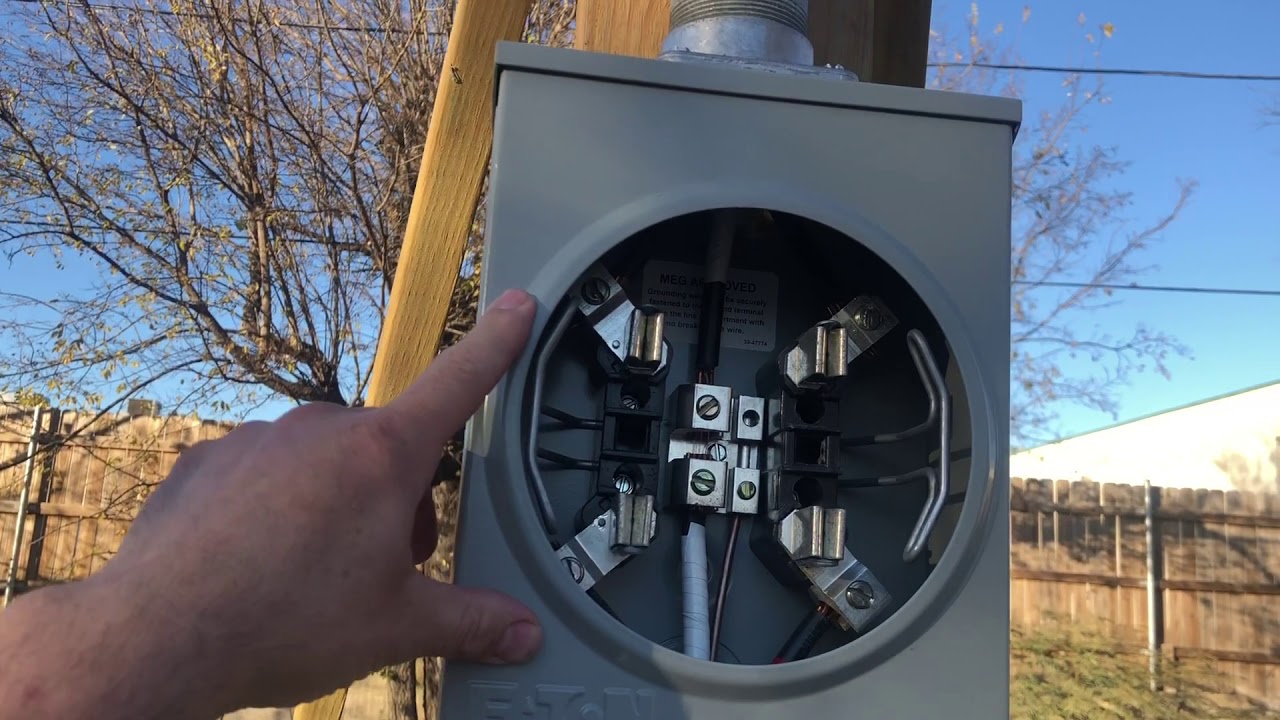 Poste Para Luz Temporal