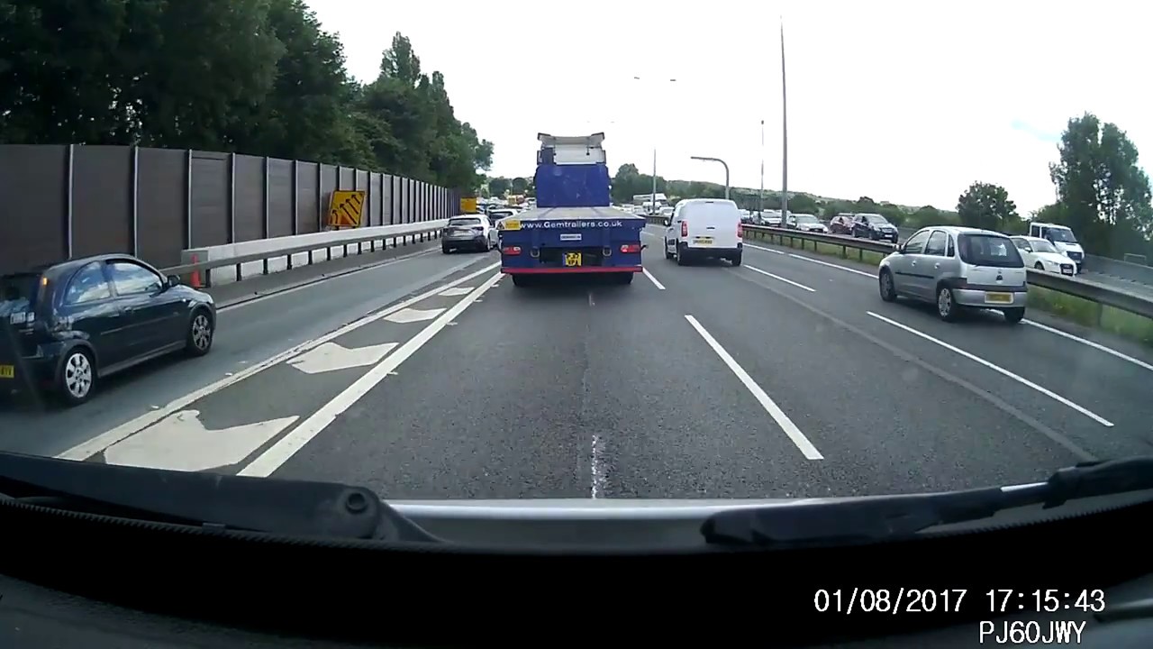 TRAFFIC ACCIDENT M60
