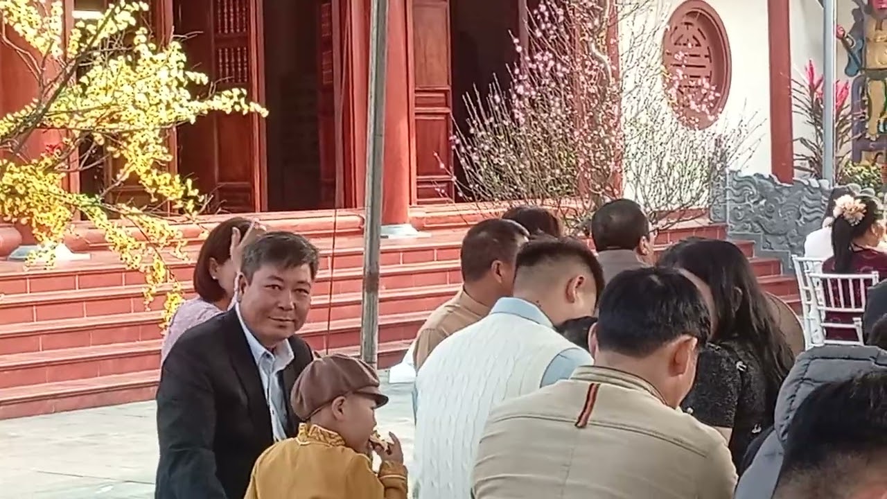 Múa mừng Thọ các cụ tập chợ lương 