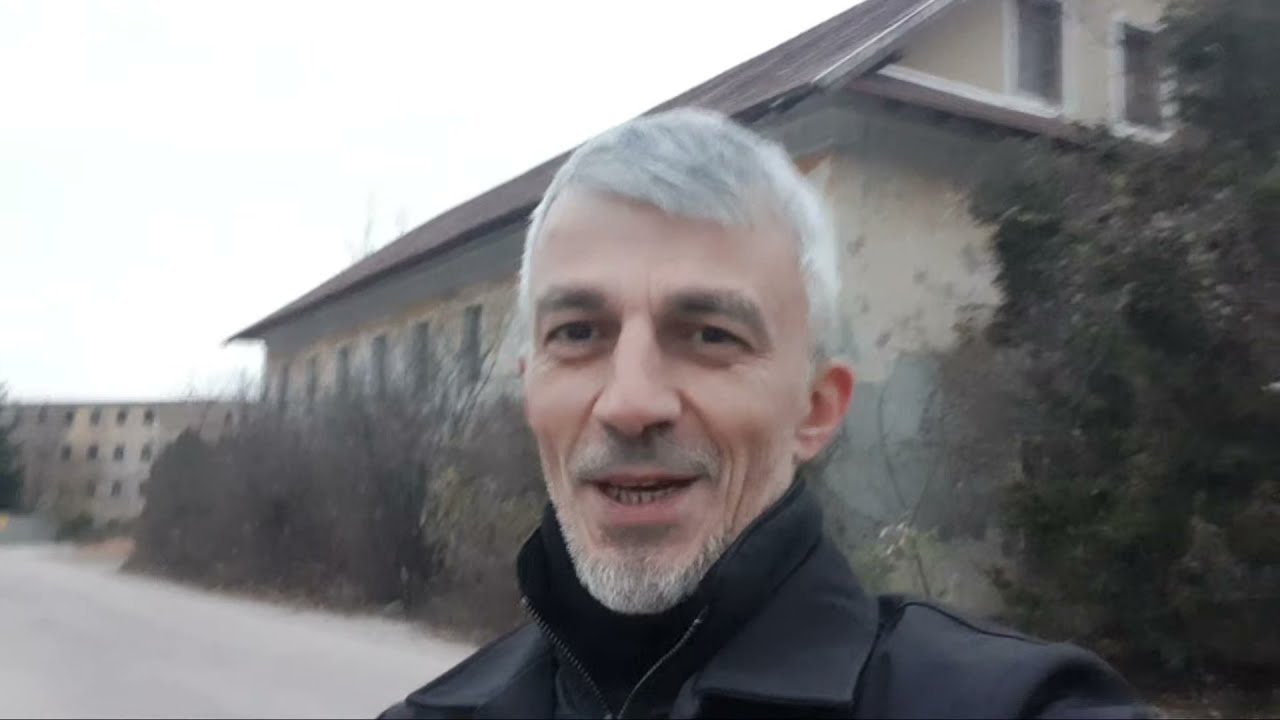 Место где служил Аслан Масхадов. Венгрия, Тата, Бай.